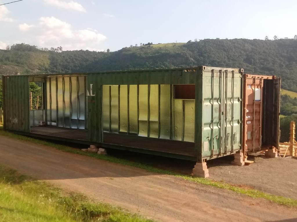 Manta Térmica 3TC — Cor Prata — Aplicação em Container.
